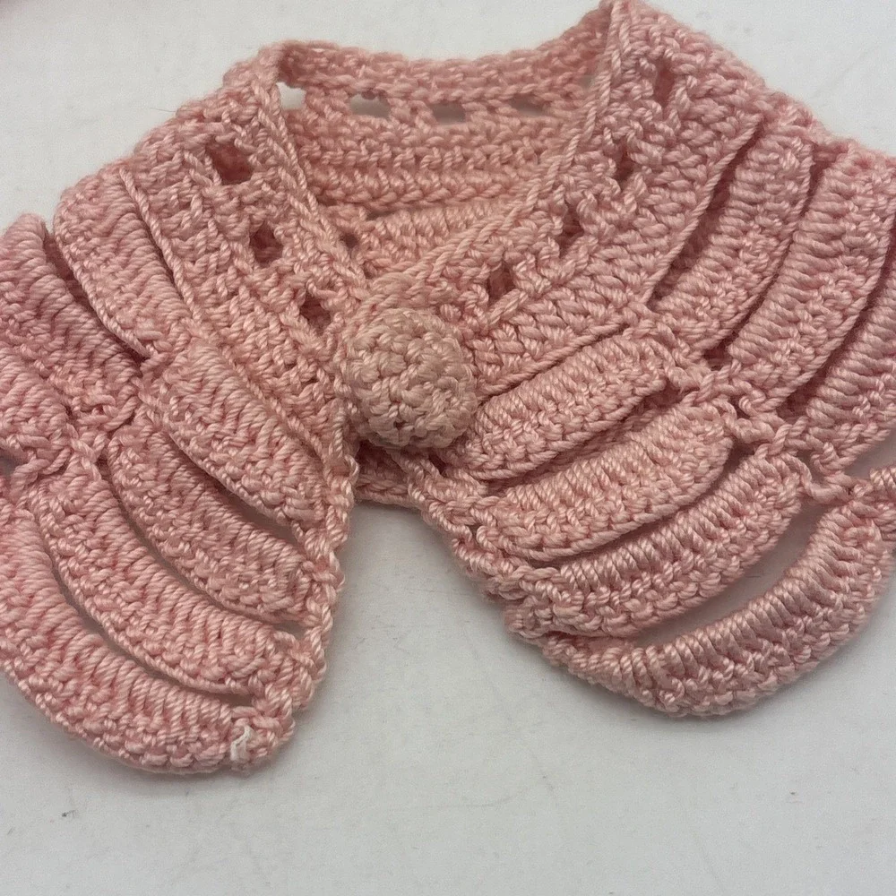 vtg. Hand Crochet Collar And Cuffs Pink